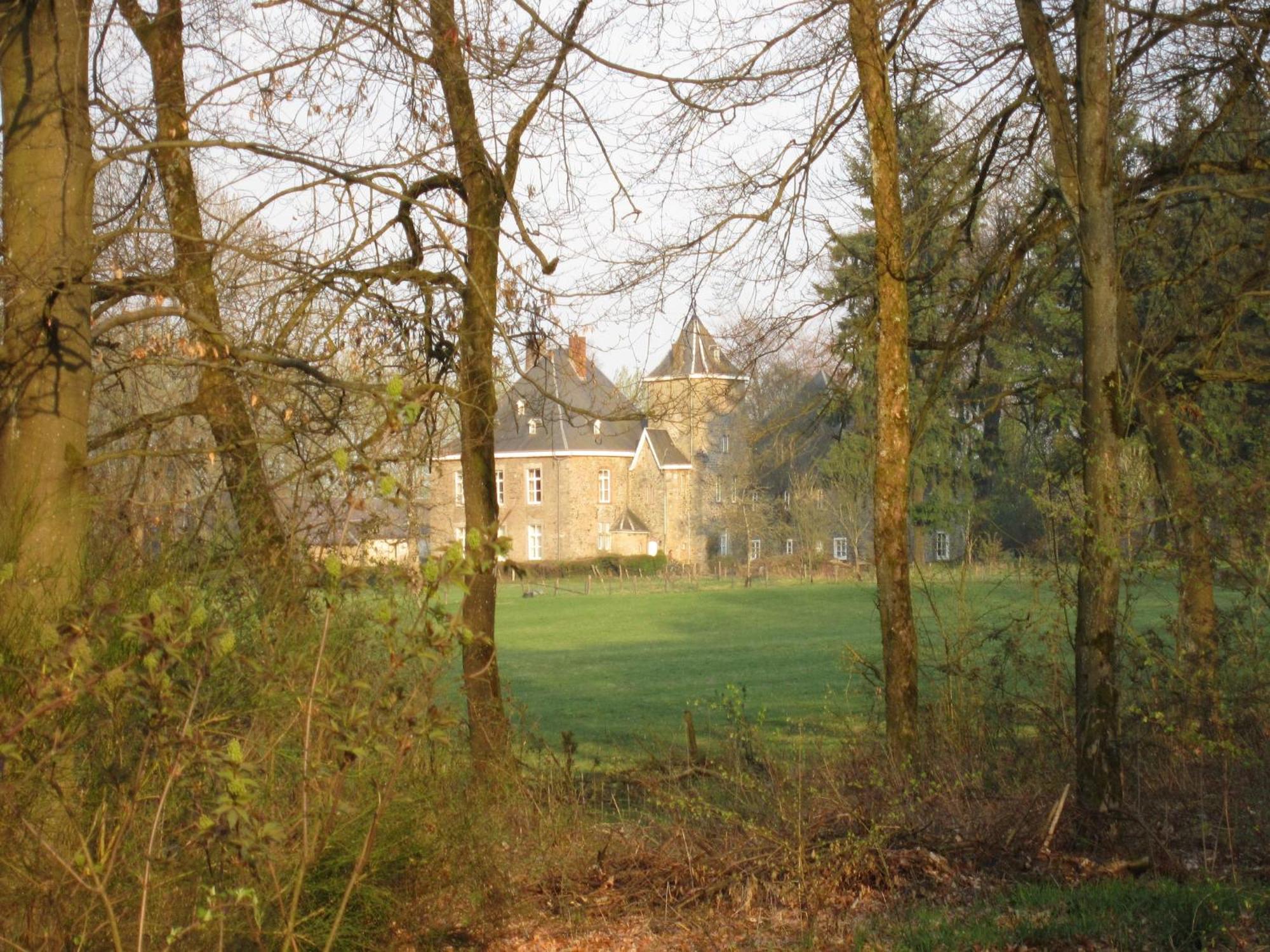 Delightful Castle In Bastogne With Bubble Bath Villa Exterior photo