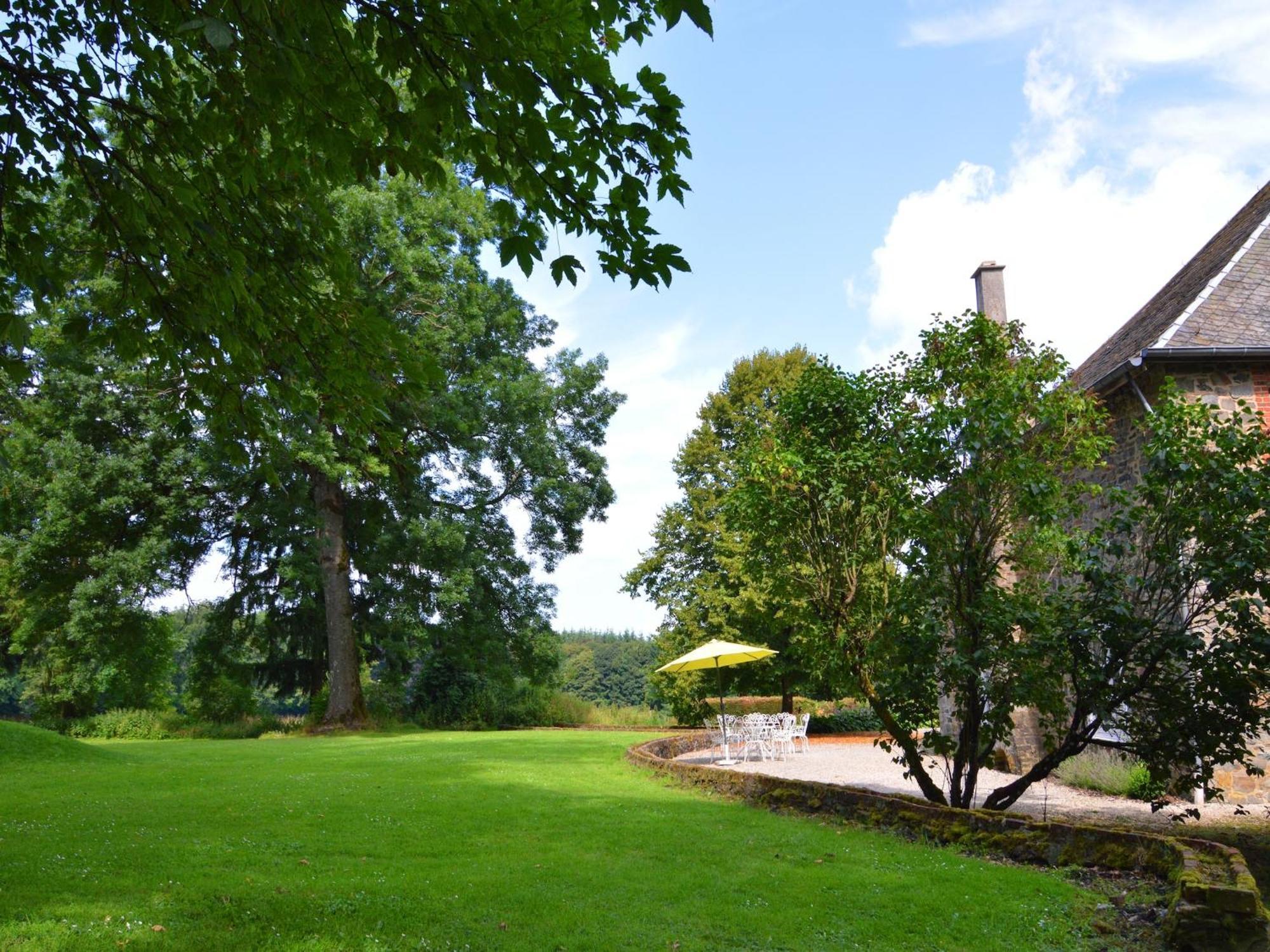 Delightful Castle In Bastogne With Bubble Bath Villa Exterior photo