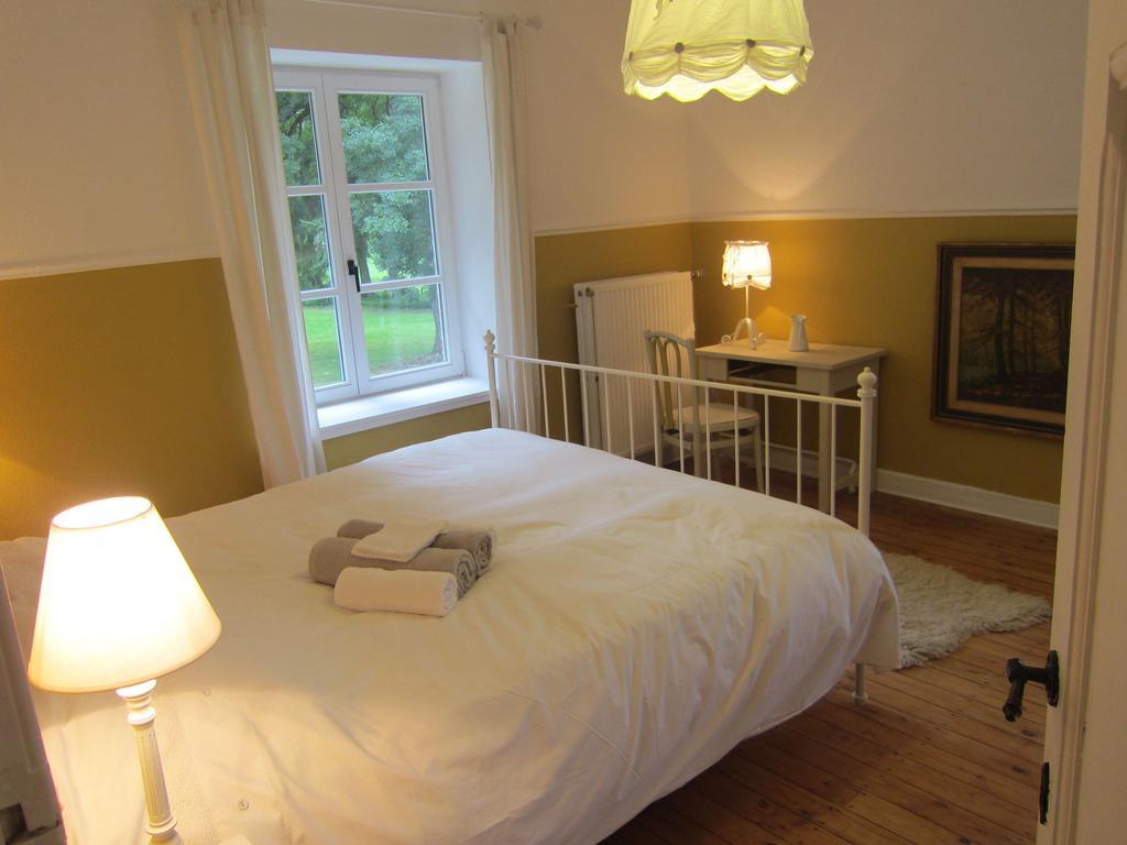 Delightful Castle In Bastogne With Bubble Bath Villa Exterior photo