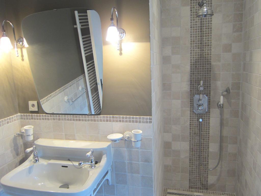 Delightful Castle In Bastogne With Bubble Bath Villa Exterior photo